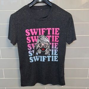 Swiftie 1989 Tee